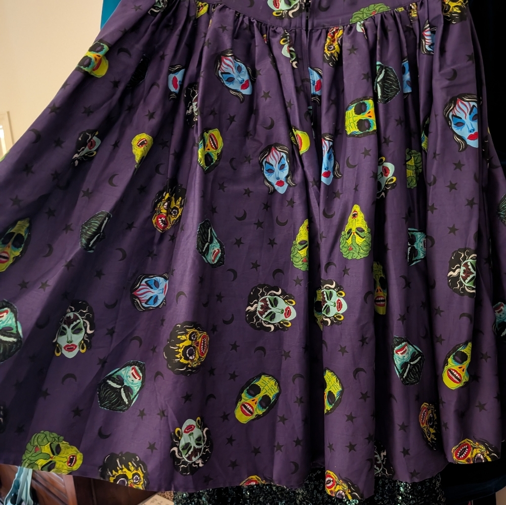 Ben Cooper Vixen 2x EUC Swing Skirt Monster Faces